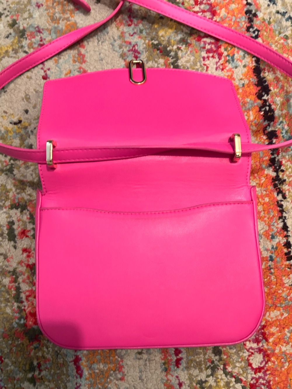 Stylish Pink Crossbody Bag - Sleek Everyday Shoulder Purse - Picture 2 of 3